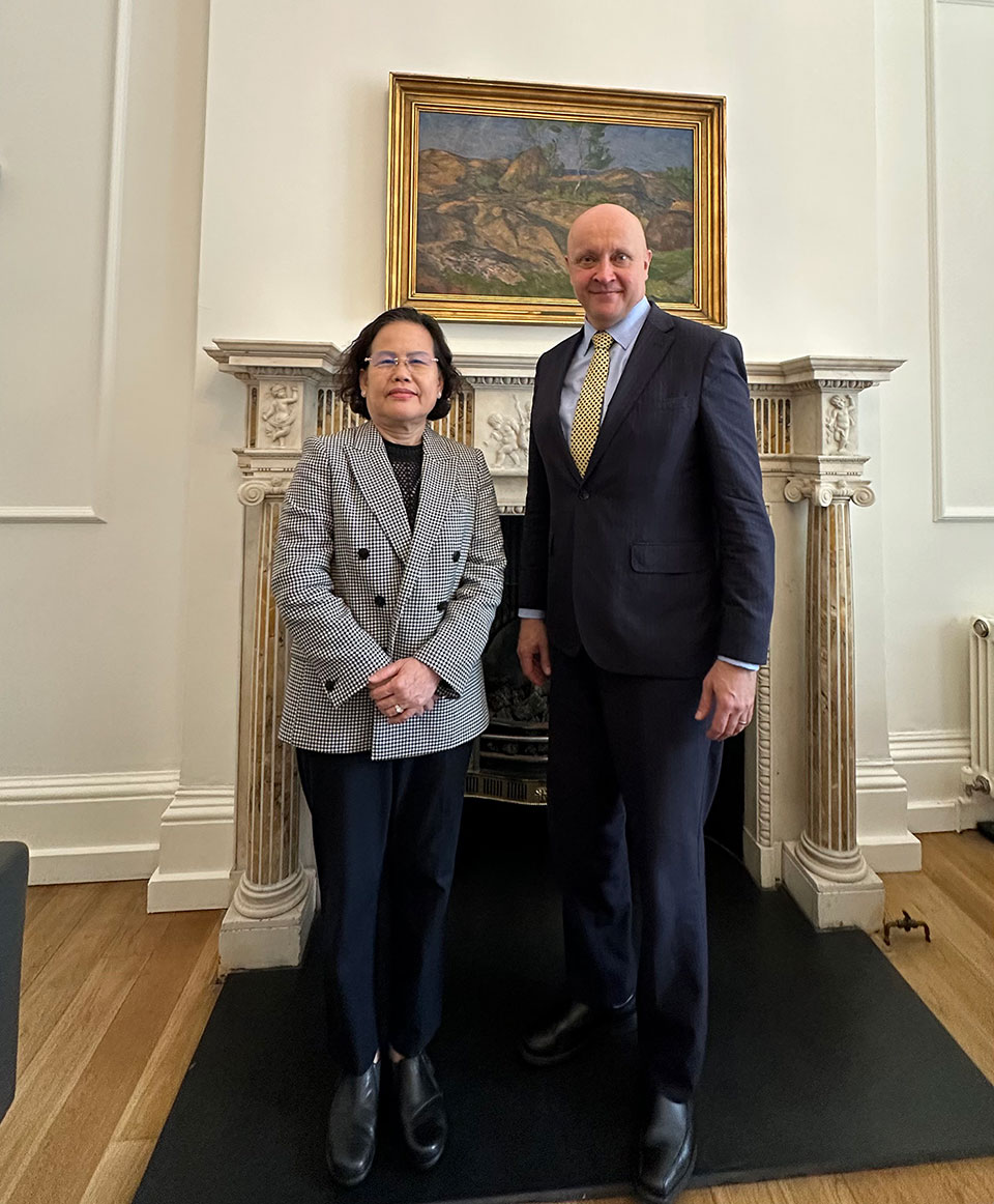 Ambassador Tuot Panha paid a courtesy call on His Excellency Jukka Siukosaari, Ambassador of the Republic of Finland to the United Kingdom, at the Embassy of Finland